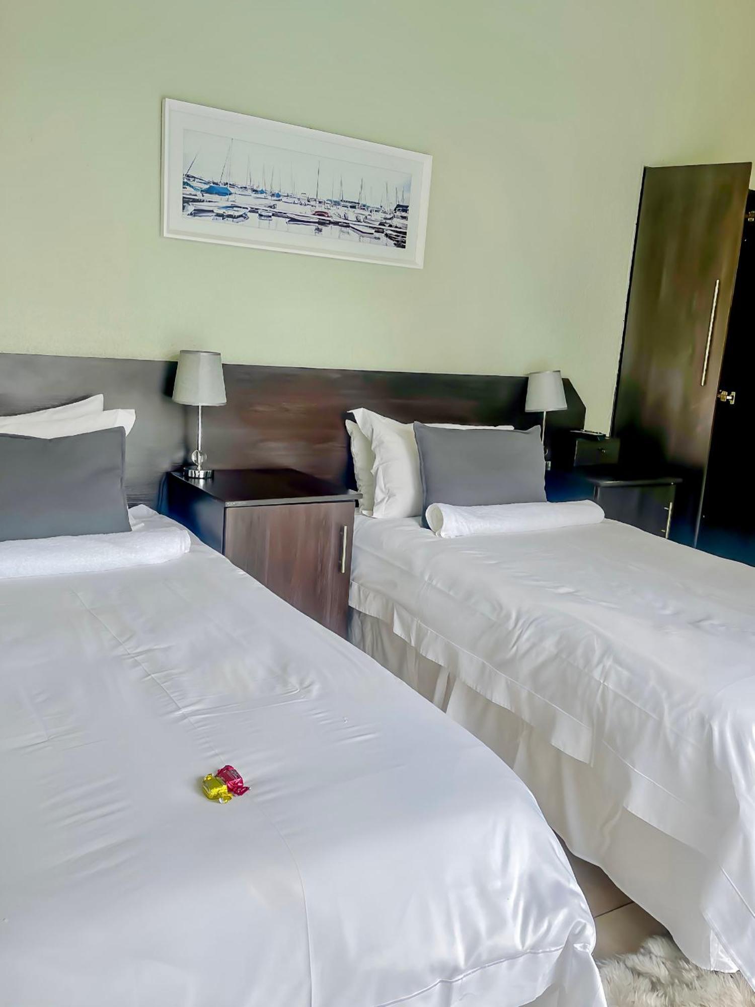 Oasis Of Life Guest House วิตแบงก์ ภายนอก รูปภาพ